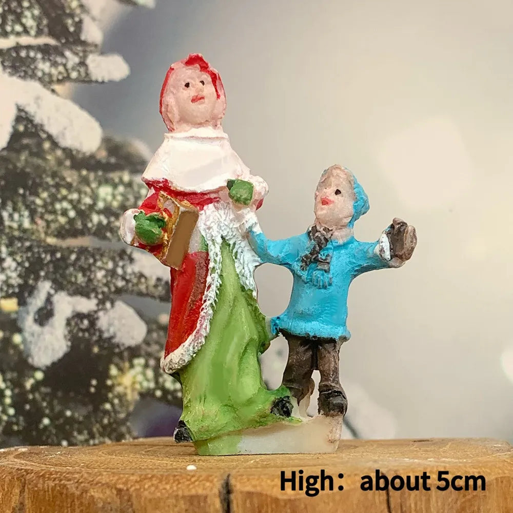 Victorian Christmas Caroler Figurines