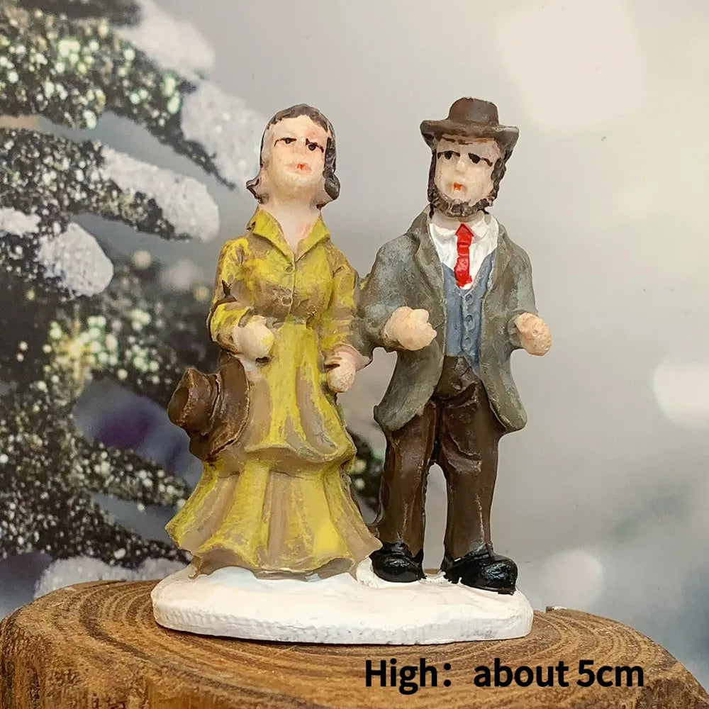Victorian Christmas Caroler Figurines