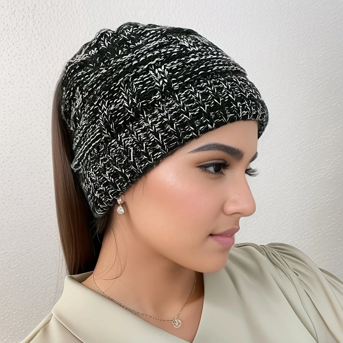 Women's Ponytail Knit Winter Beanie