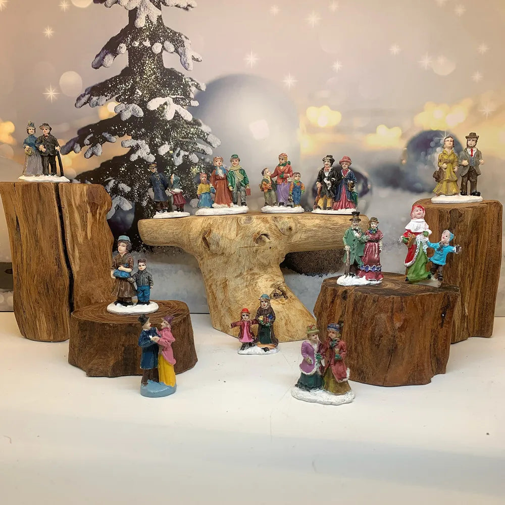Victorian Christmas Caroler Figurines